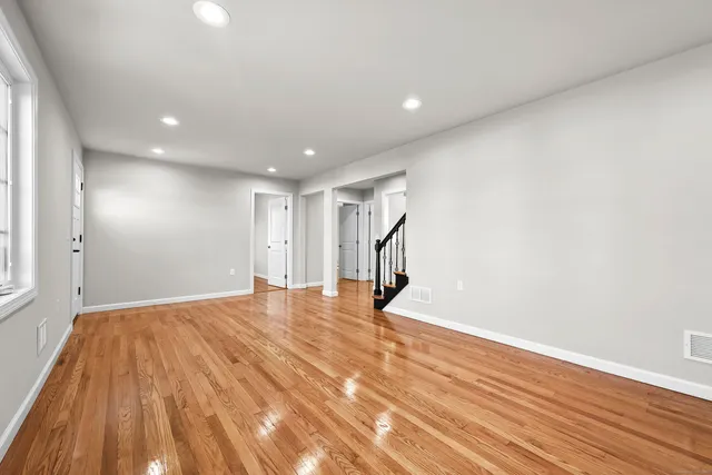 $389,900 | 50 Garfield Avenue, Middletown, CT 06457