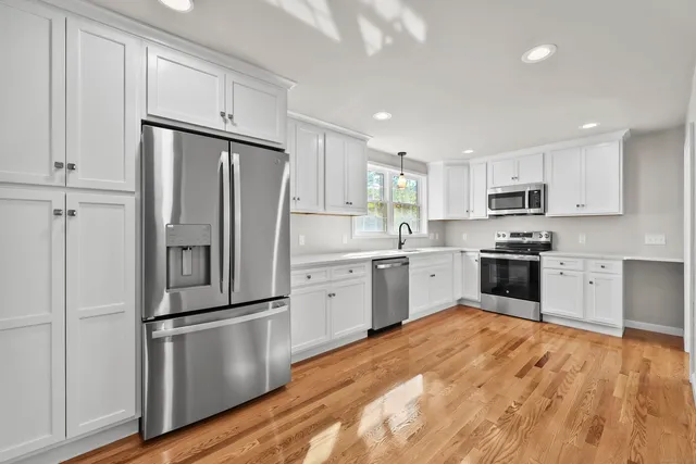 $389,900 | 50 Garfield Avenue, Middletown, CT 06457