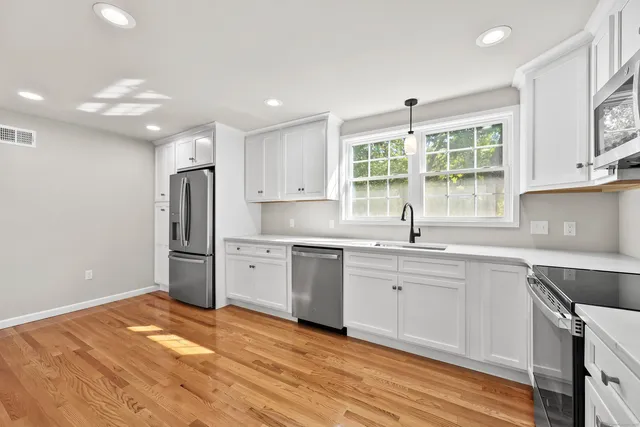 $389,900 | 50 Garfield Avenue, Middletown, CT 06457