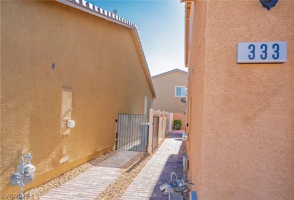 $445,000 | 333 Largo Vista Court, North Las Vegas, NV 89084