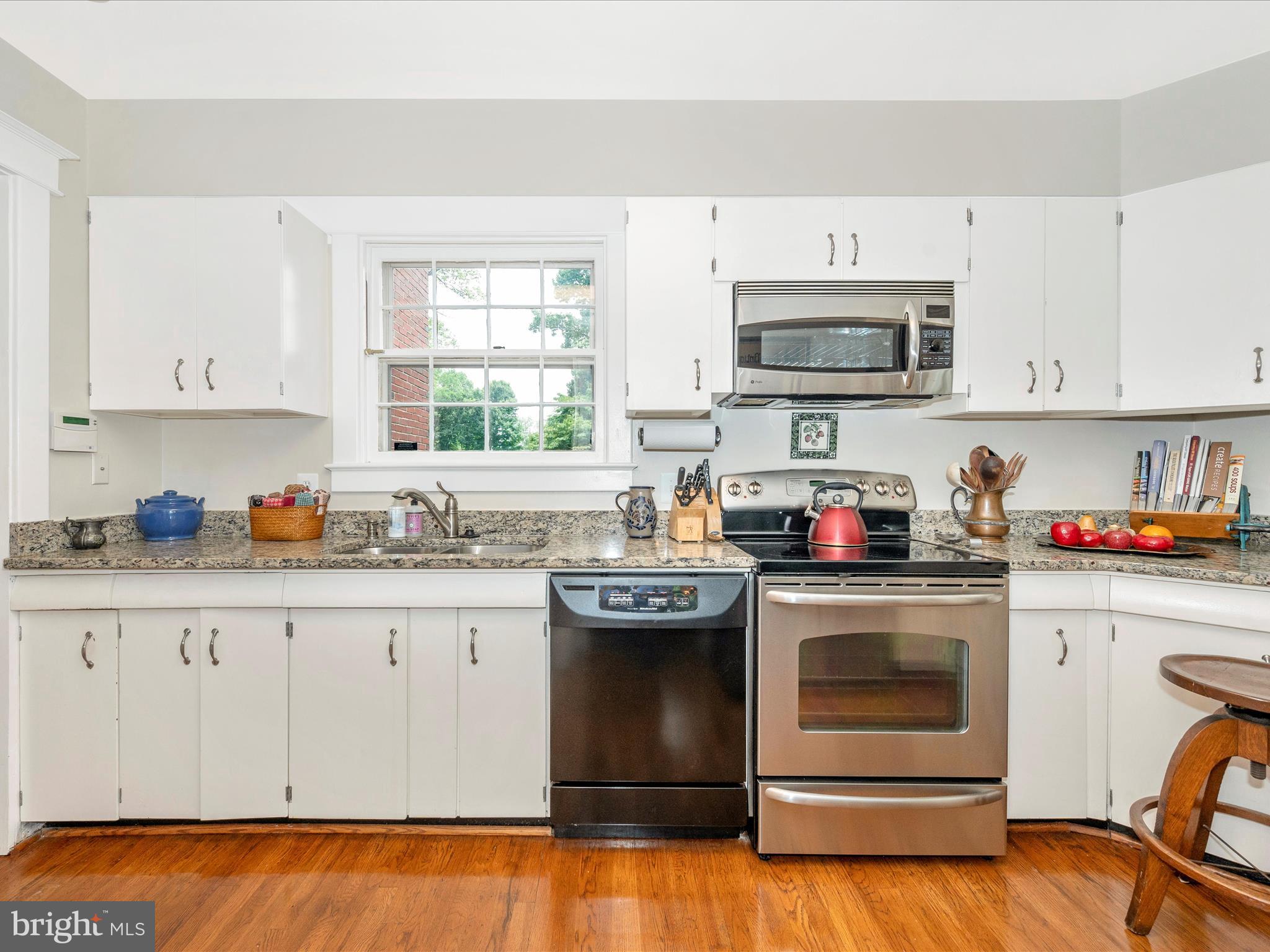 17111 Old Baltimore Road Olney, MD 20832 - Photo 23 of 57 Kitchen
