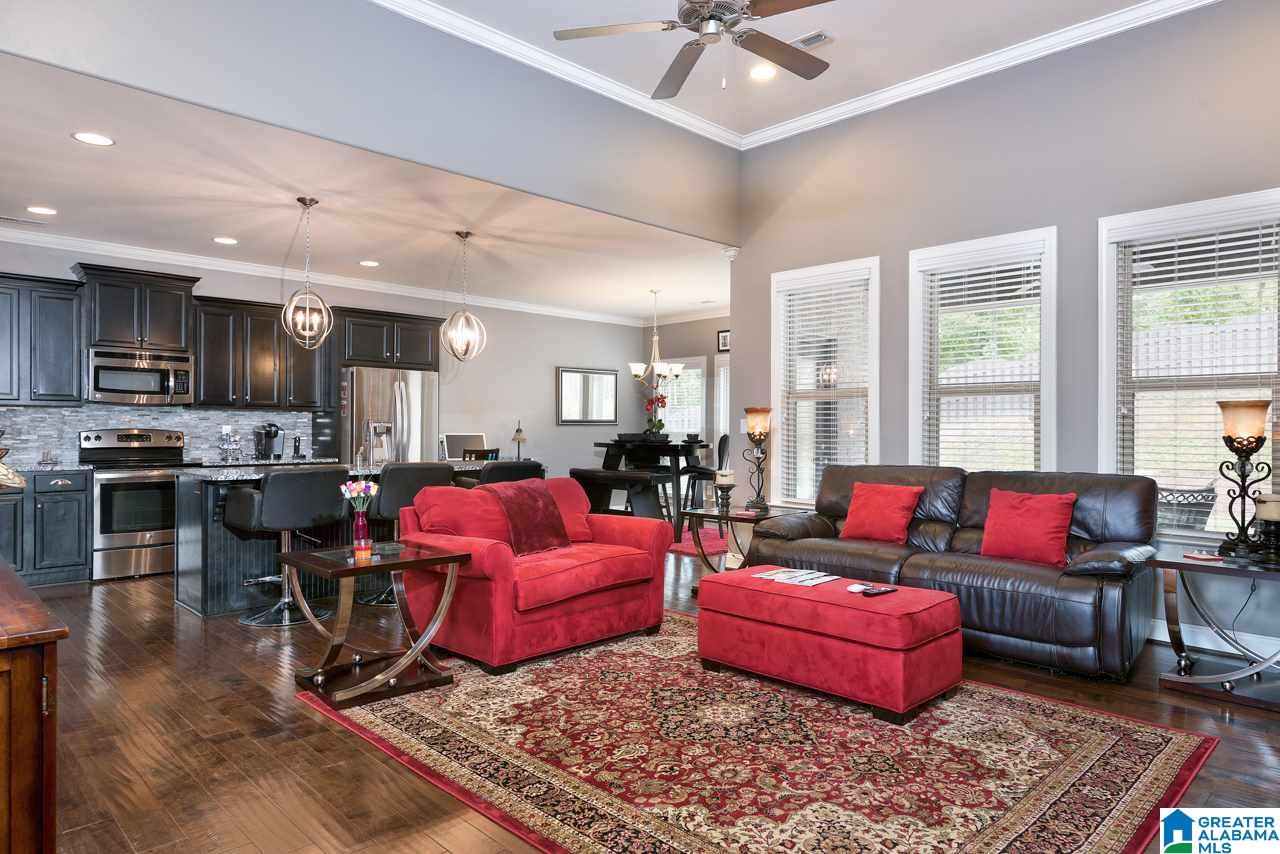 311 Dunrobin Circle Pelham, AL 35124 - Photo 6 of 50