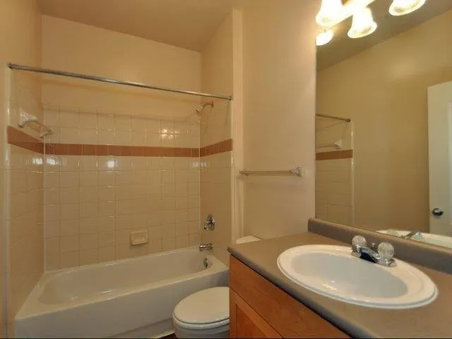 $1,575 | 2676 Milscott Drive, Unit 526, Decatur, GA 30033