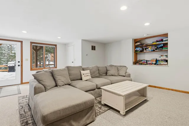 $759,000 | 72 Appleby Close, Unit 41, Carroll, NH 03595