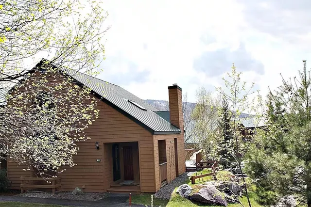 $759,000 | 72 Appleby Close, Unit 41, Carroll, NH 03595