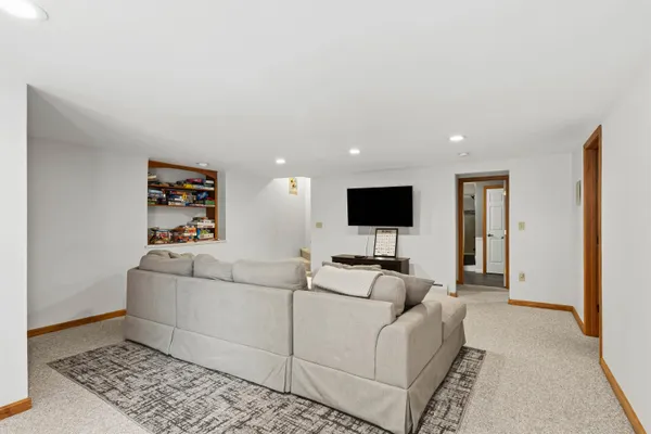 $739,000 | 72 Appleby Close, Unit 41, Carroll, NH 03595