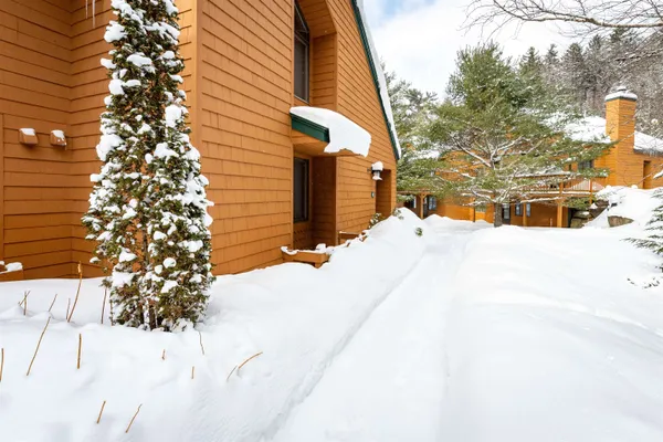 $739,000 | 72 Appleby Close, Unit 41, Carroll, NH 03595