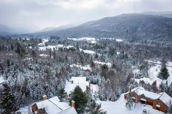 $739,000 | 72 Appleby Close, Unit 41, Carroll, NH 03595