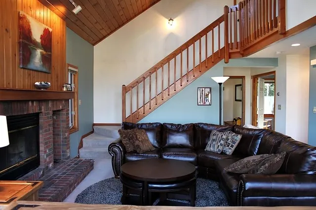 $759,000 | 72 Appleby Close, Unit 41, Carroll, NH 03595