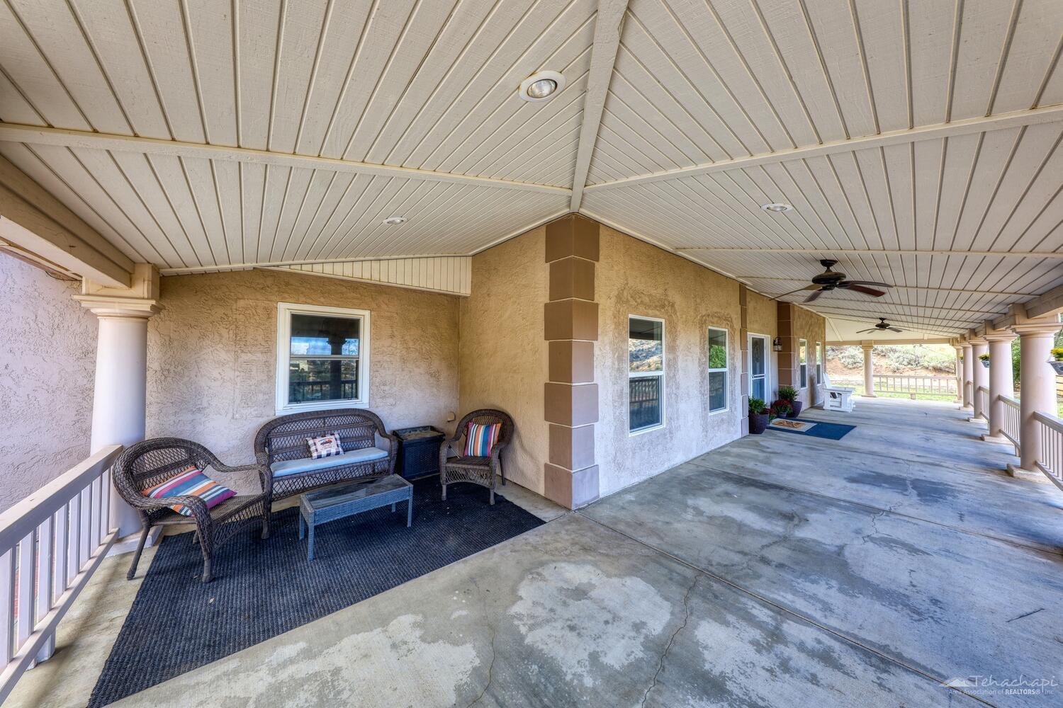 26250 Cumberland Road Tehachapi, CA 93561 - Photo 4 of 25 Gallery Image 4