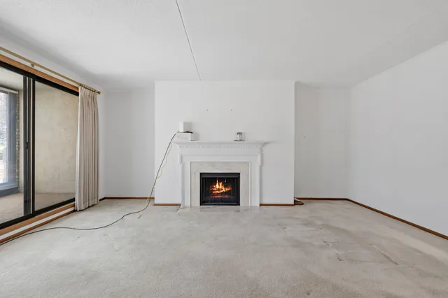 $225,000 | 1101 Sibley Memorial Highway, Unit 306, Lilydale, MN 55118