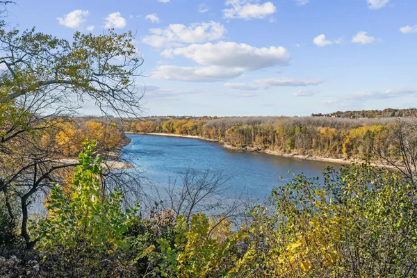 $199,000 | 1101 Sibley Memorial Highway, Unit 306, Lilydale, MN 55118