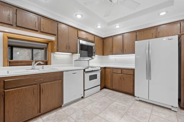 $225,000 | 1101 Sibley Memorial Highway, Unit 306, Lilydale, MN 55118