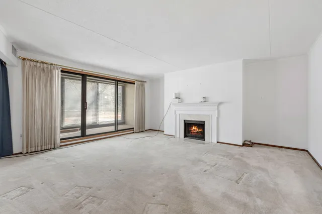 $225,000 | 1101 Sibley Memorial Highway, Unit 306, Lilydale, MN 55118