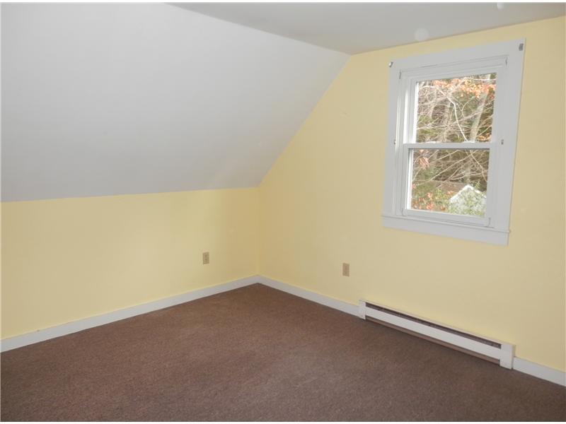 39 River Road St. George, ME 04860 - Photo 20 of 29 Bedroom. 2nd floor bedroom