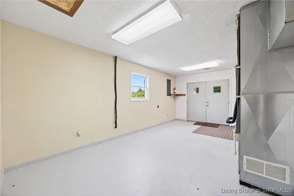 $249,900 | 2082 West State Road 54, Bloomfield, IN 47424