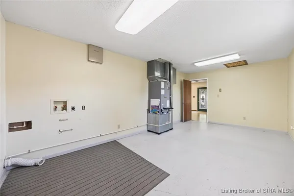 $249,900 | 2082 West State Road 54, Bloomfield, IN 47424