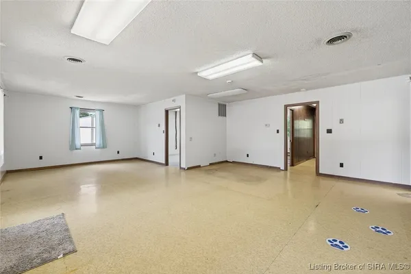 $249,900 | 2082 West State Road 54, Bloomfield, IN 47424