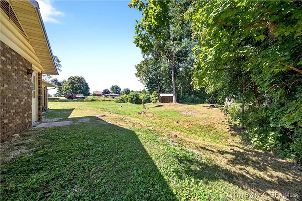 $249,900 | 2082 West State Road 54, Bloomfield, IN 47424