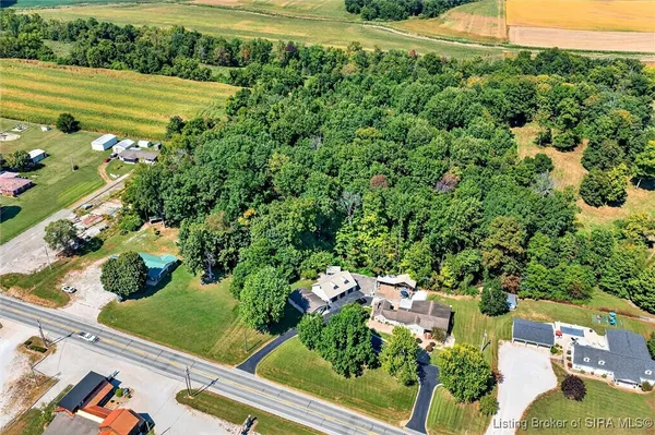 $249,900 | 2082 West State Road 54, Bloomfield, IN 47424