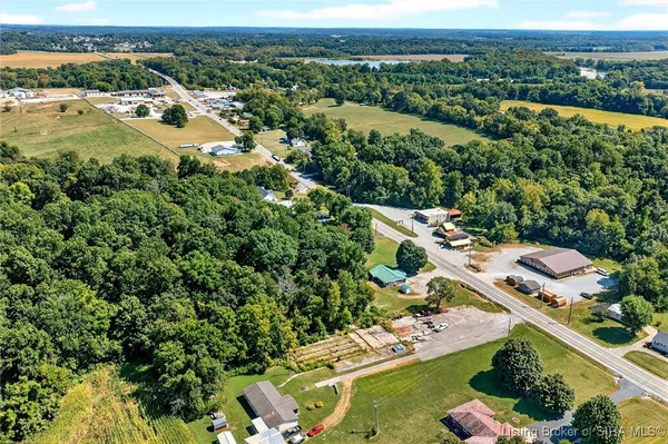 $249,900 | 2082 West State Road 54, Bloomfield, IN 47424