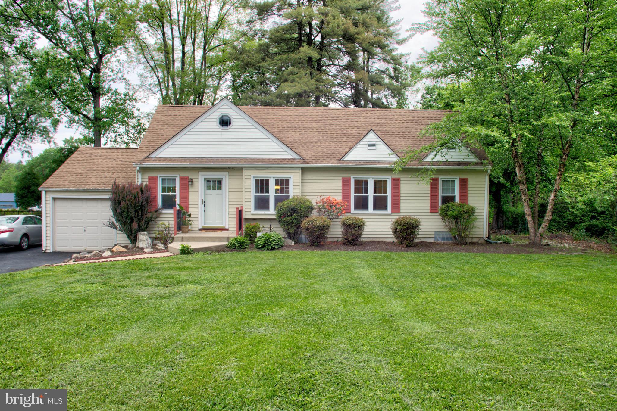 3110 Pennypack Road Hatboro, PA 19040 - Photo 2 of 38