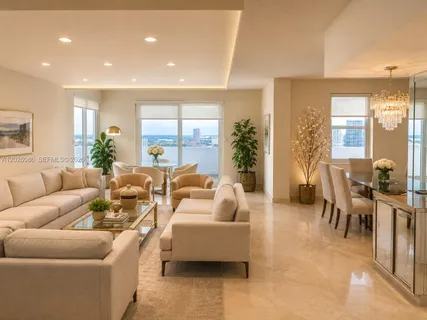 $620,000 | 1865 South Ocean Drive, Unit 21A, Hallandale Beach, FL 33009