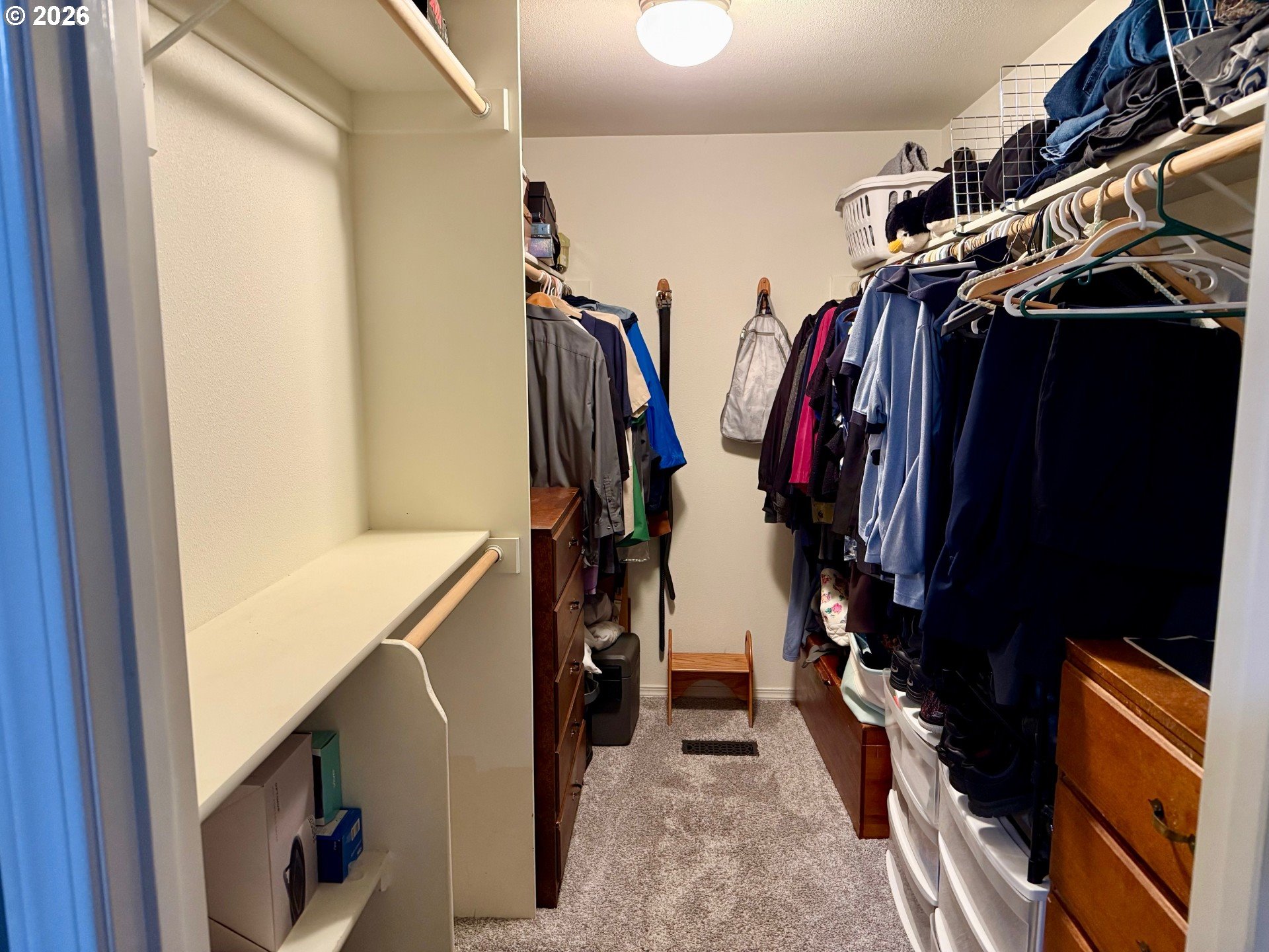 810 North Earl Court Stanfield, OR 97875 - Photo 10 of 22 Bedroom, Owner's Suite