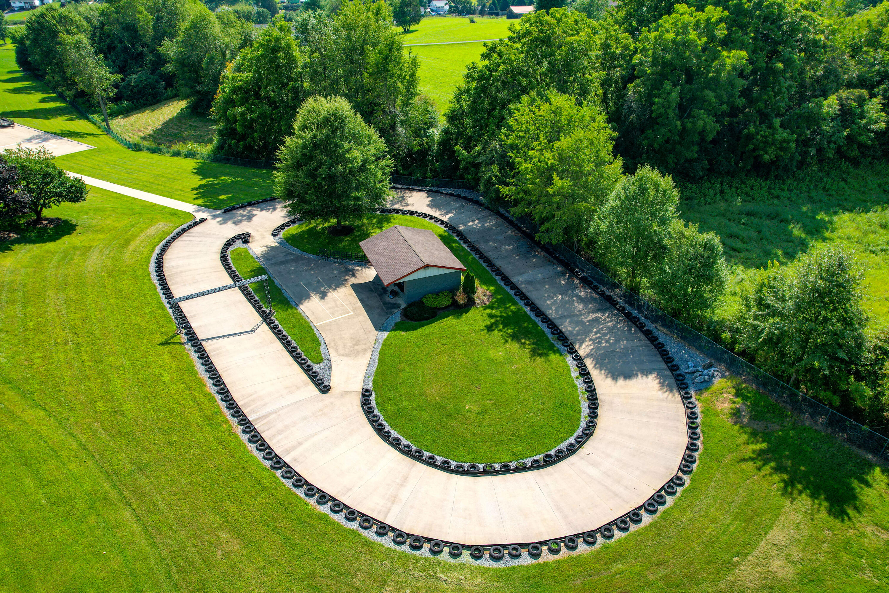 124 Cross Community Road Bristol, TN 37620 - Photo 116 of 241 Cross Community Drone-27