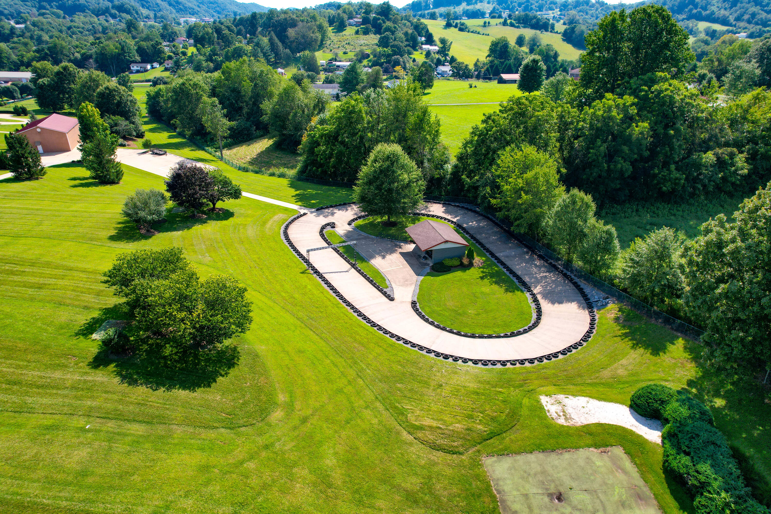 124 Cross Community Road Bristol, TN 37620 - Photo 117 of 241 Cross Community Drone-26