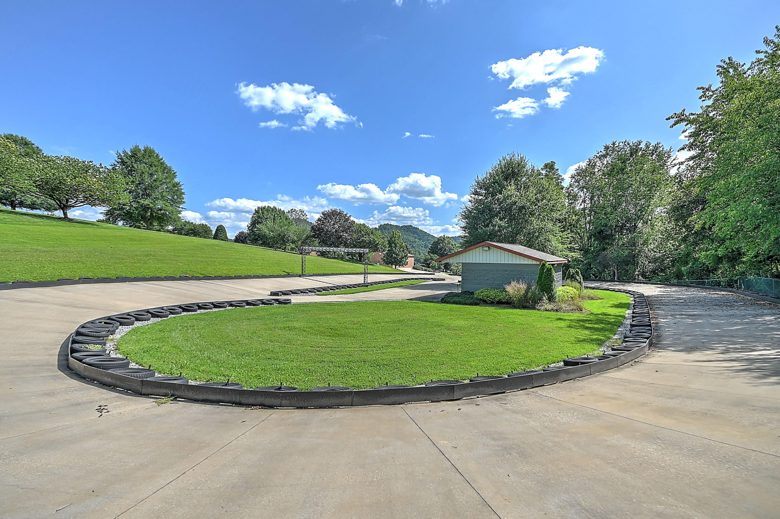 124 Cross Community Road Bristol, TN 37620 - Photo 125 of 241 Cross Community-112
