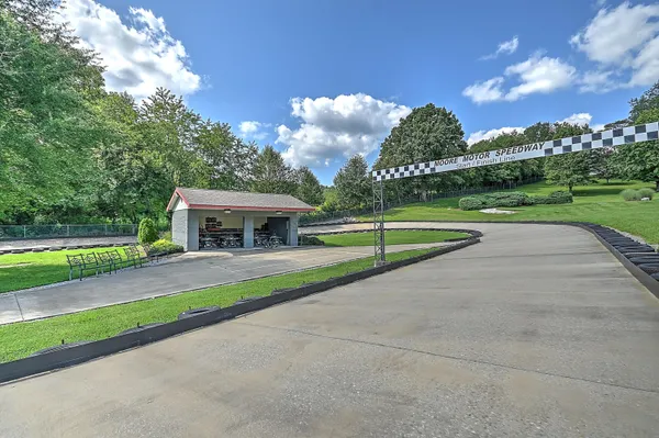 $3,750,000 | 124 Cross Community Road, Bristol, TN 37620
