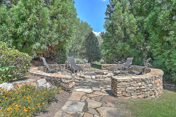 $3,750,000 | 124 Cross Community Road, Bristol, TN 37620