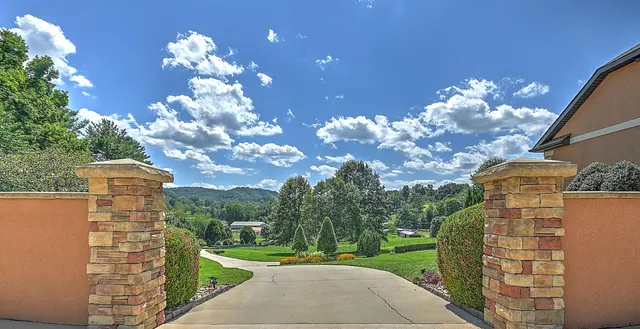 $3,495,000 | 124 Cross Community Road, Bristol, TN 37620