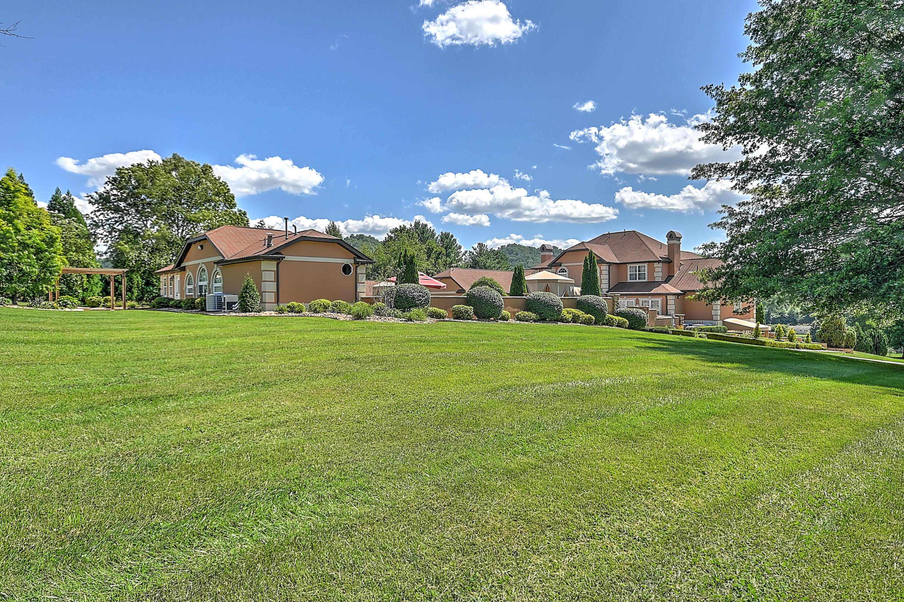 124 Cross Community Road Bristol, TN 37620 - Photo 158 of 235 Cross Community-34
