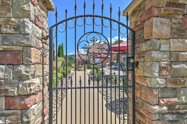 $3,495,000 | 124 Cross Community Road, Bristol, TN 37620