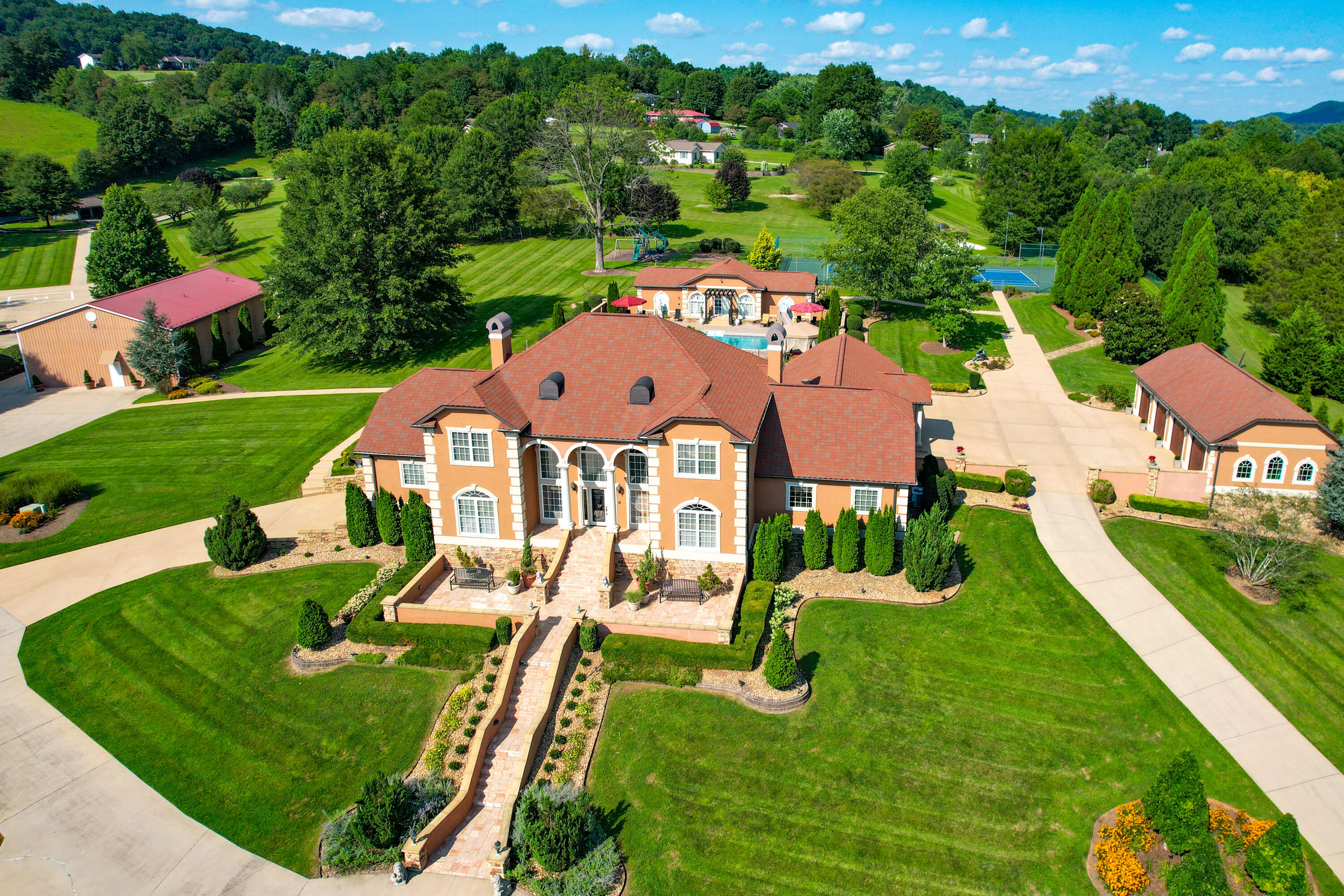 124 Cross Community Road Bristol, TN 37620 - Photo 166 of 241 Cross Community Drone-30