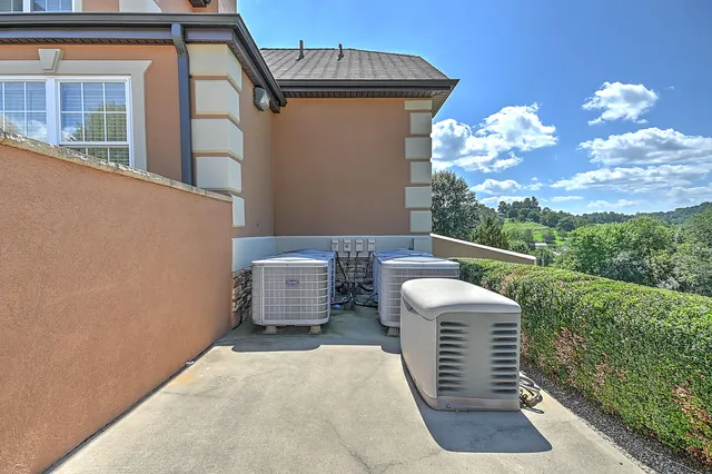 $3,495,000 | 124 Cross Community Road, Bristol, TN 37620