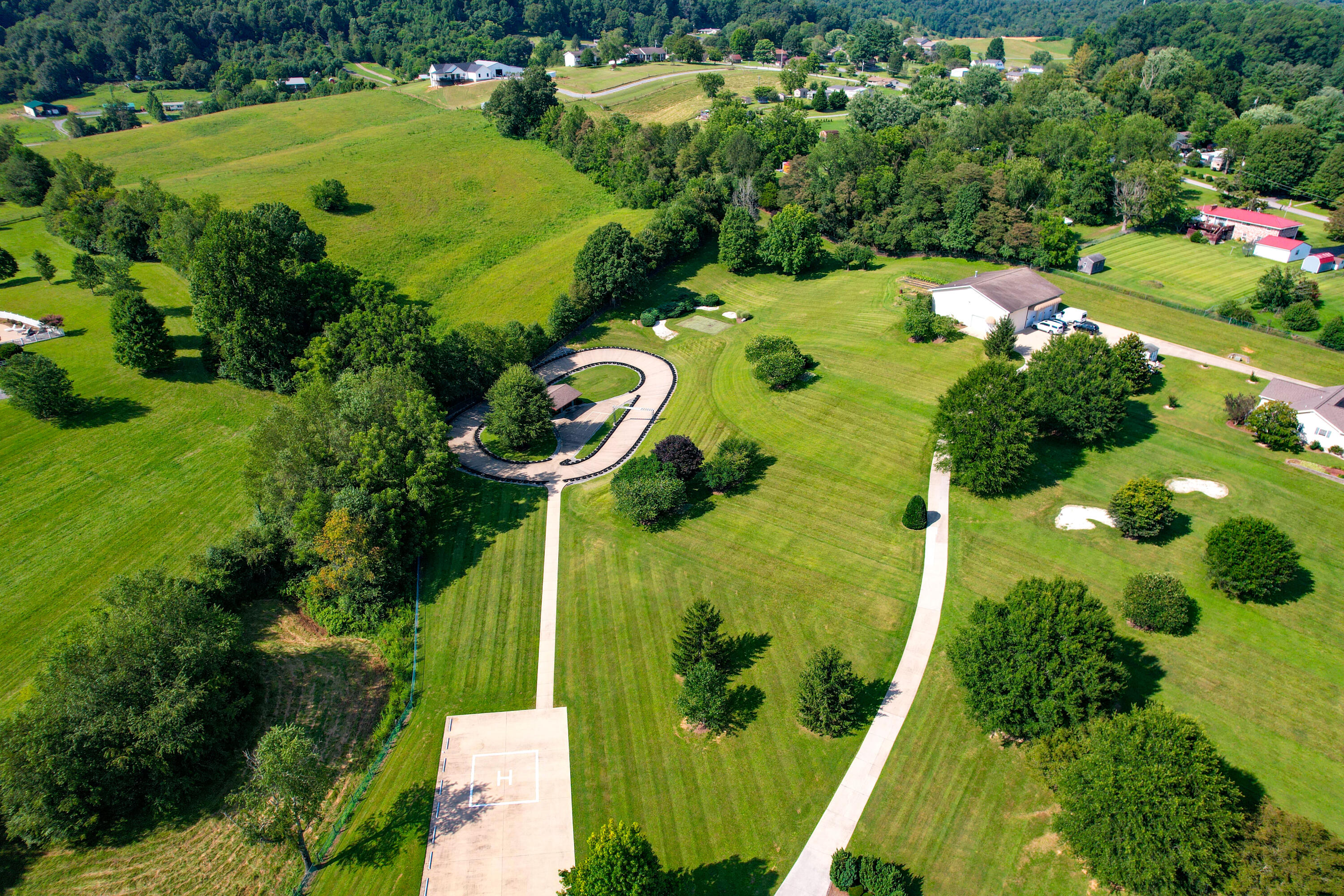 124 Cross Community Road Bristol, TN 37620 - Photo 171 of 241 Cross Community Drone-25