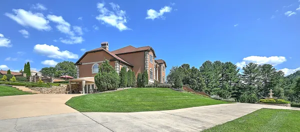 $3,495,000 | 124 Cross Community Road, Bristol, TN 37620