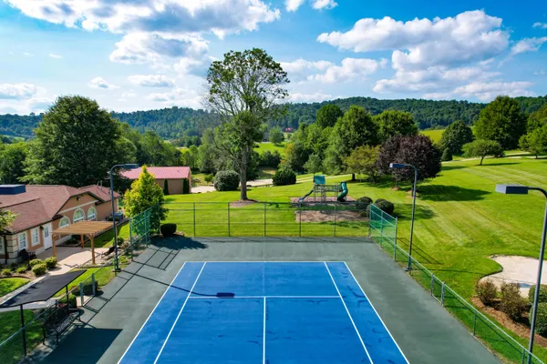 $3,750,000 | 124 Cross Community Road, Bristol, TN 37620