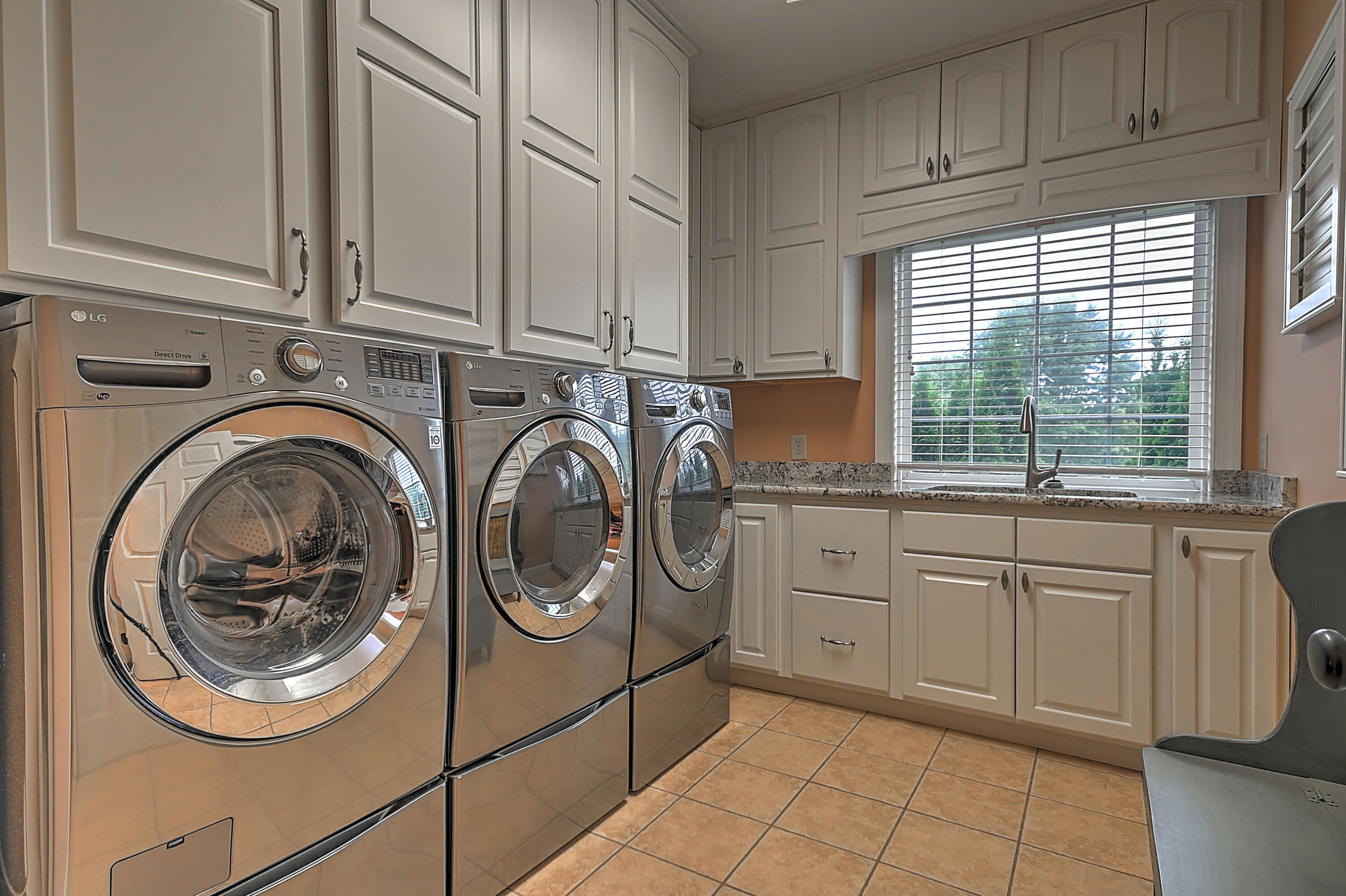 124 Cross Community Road Bristol, TN 37620 - Photo 19 of 235 Cross Community interior-43