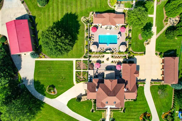 $3,495,000 | 124 Cross Community Road, Bristol, TN 37620