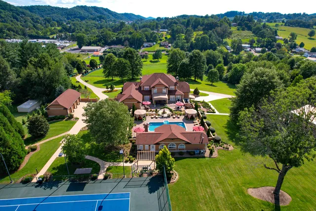 $3,495,000 | 124 Cross Community Road, Bristol, TN 37620