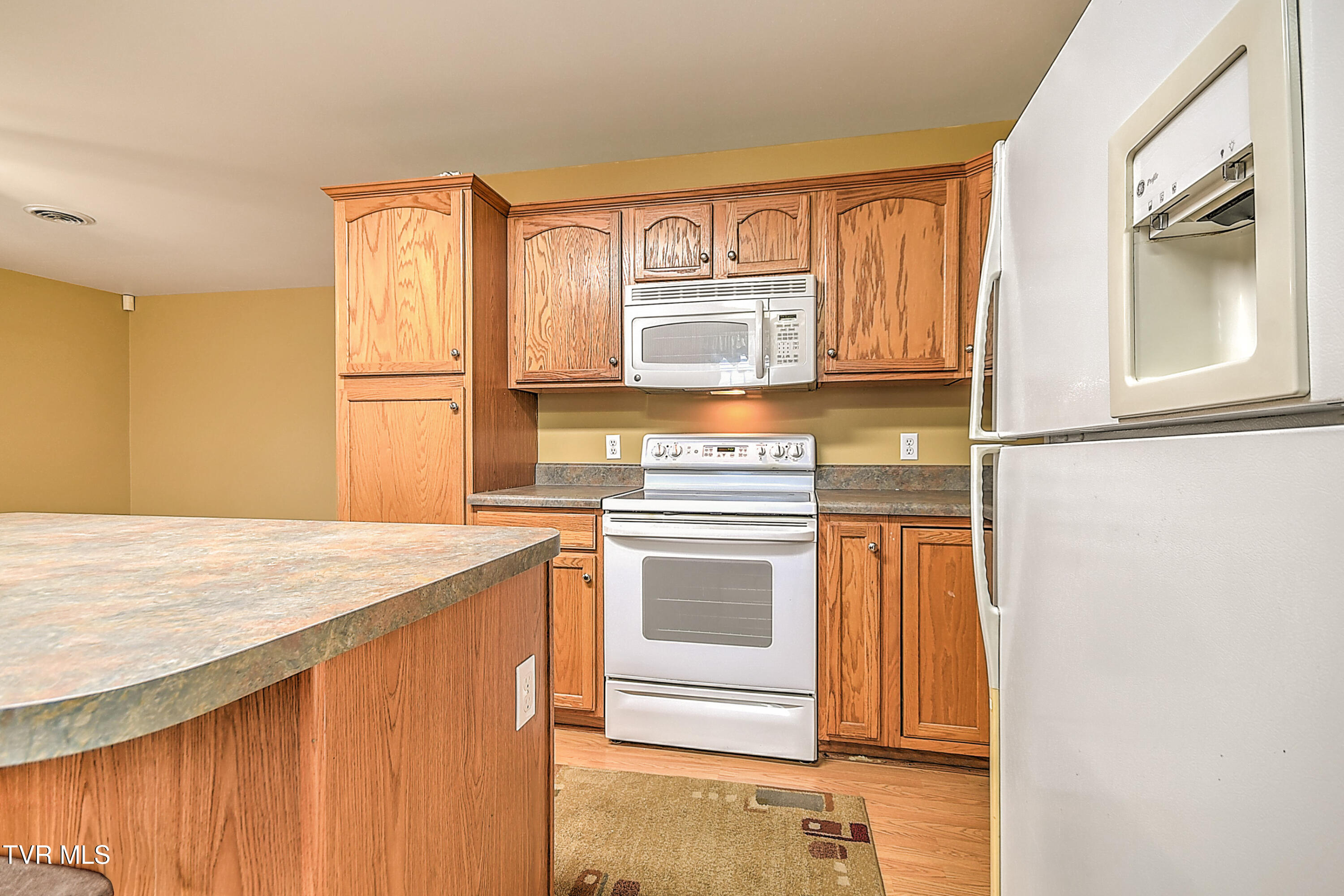 124 Cross Community Road Bristol, TN 37620 - Photo 216 of 241 129 Plainview DK-8