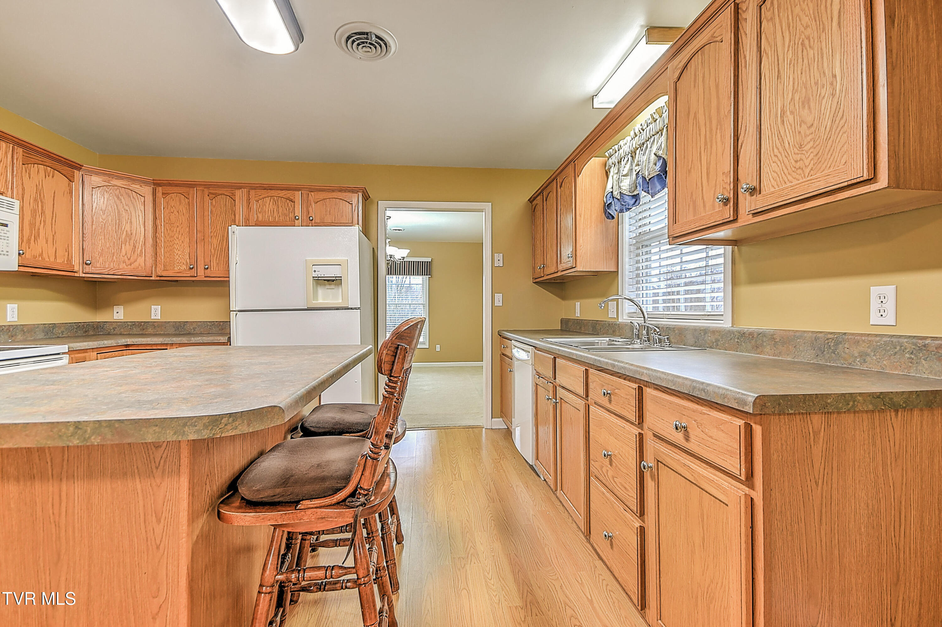 124 Cross Community Road Bristol, TN 37620 - Photo 217 of 241 129 Plainview DK-9