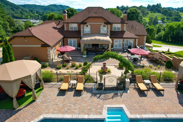 $3,495,000 | 124 Cross Community Road, Bristol, TN 37620