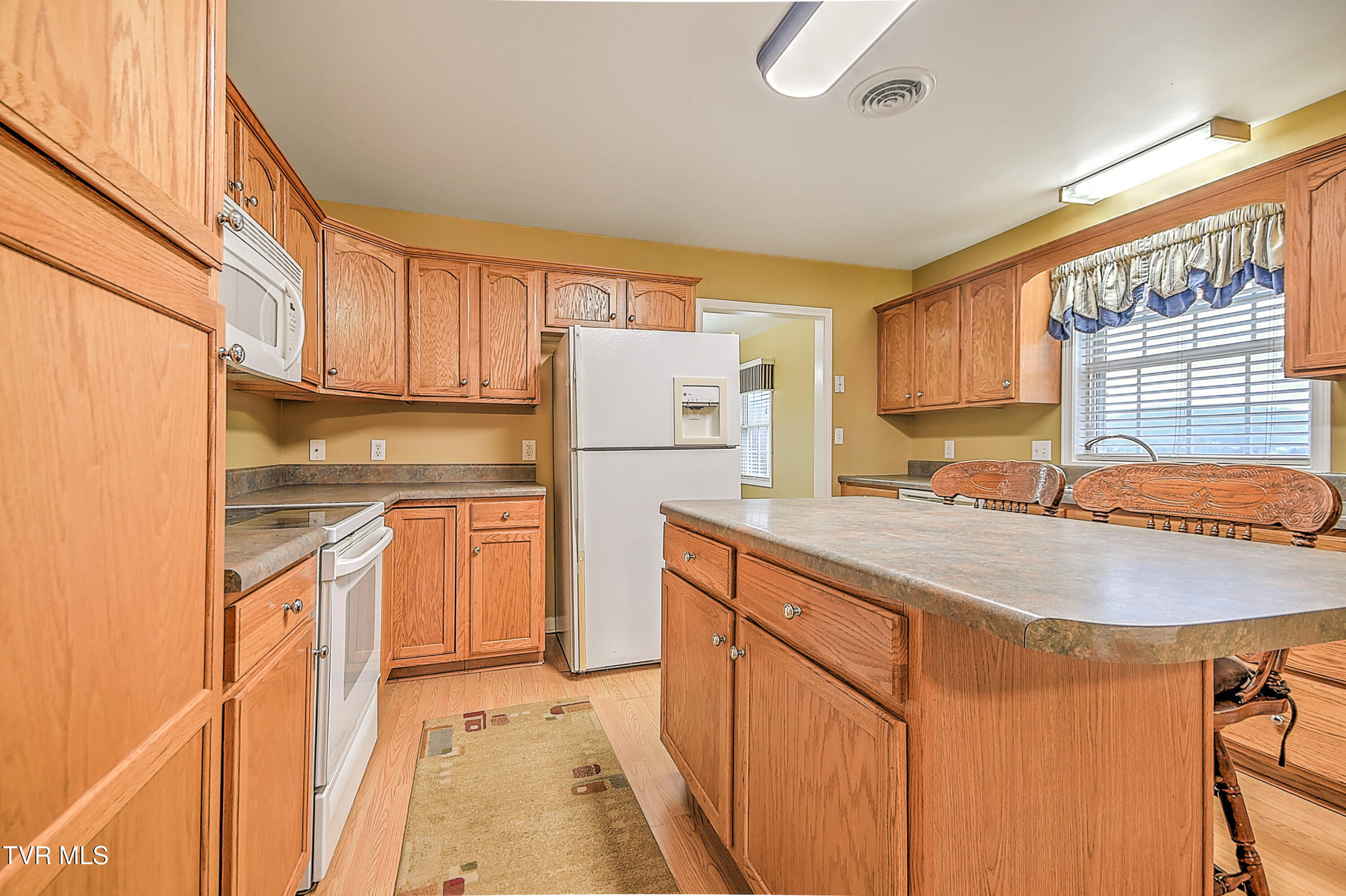 124 Cross Community Road Bristol, TN 37620 - Photo 220 of 241 129 Plainview DK-12