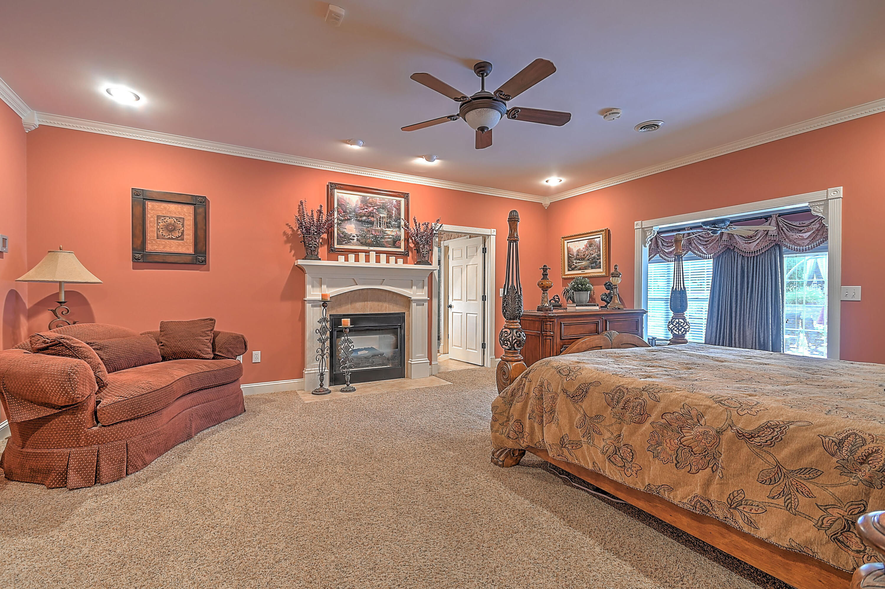 124 Cross Community Road Bristol, TN 37620 - Photo 27 of 241 Cross Community interior-56
