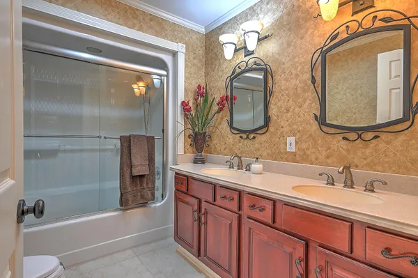 $3,495,000 | 124 Cross Community Road, Bristol, TN 37620